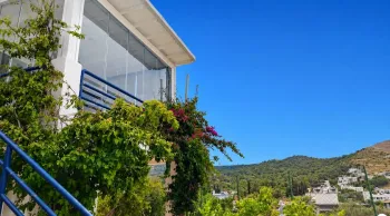 آپارتمان پیشنهاد ویژه با دید دریا در طبقه بالای Yalikavak برای فروش